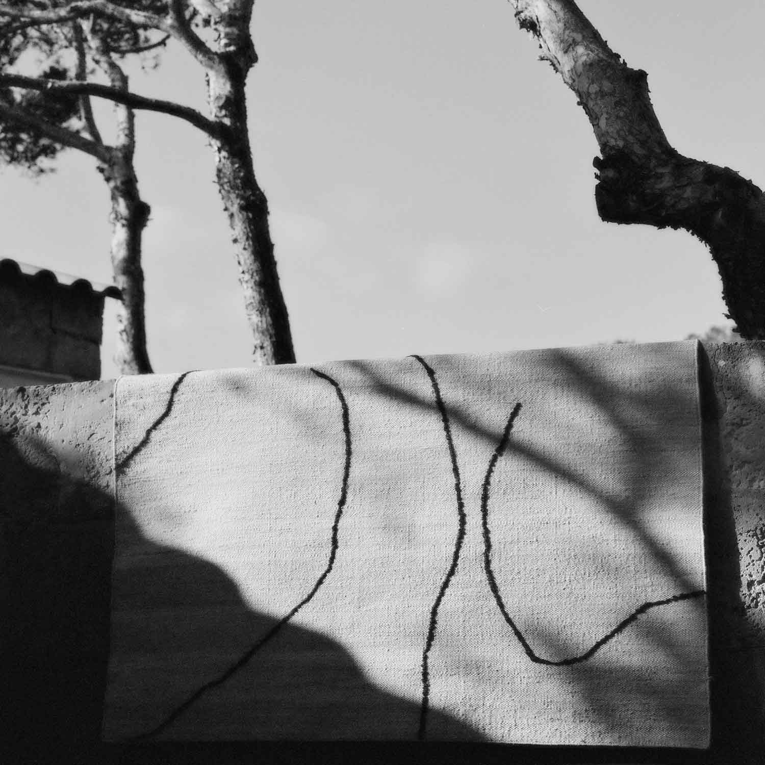 Ferm Living - Gesso Juteteppich 140x200 off-white/dark fig