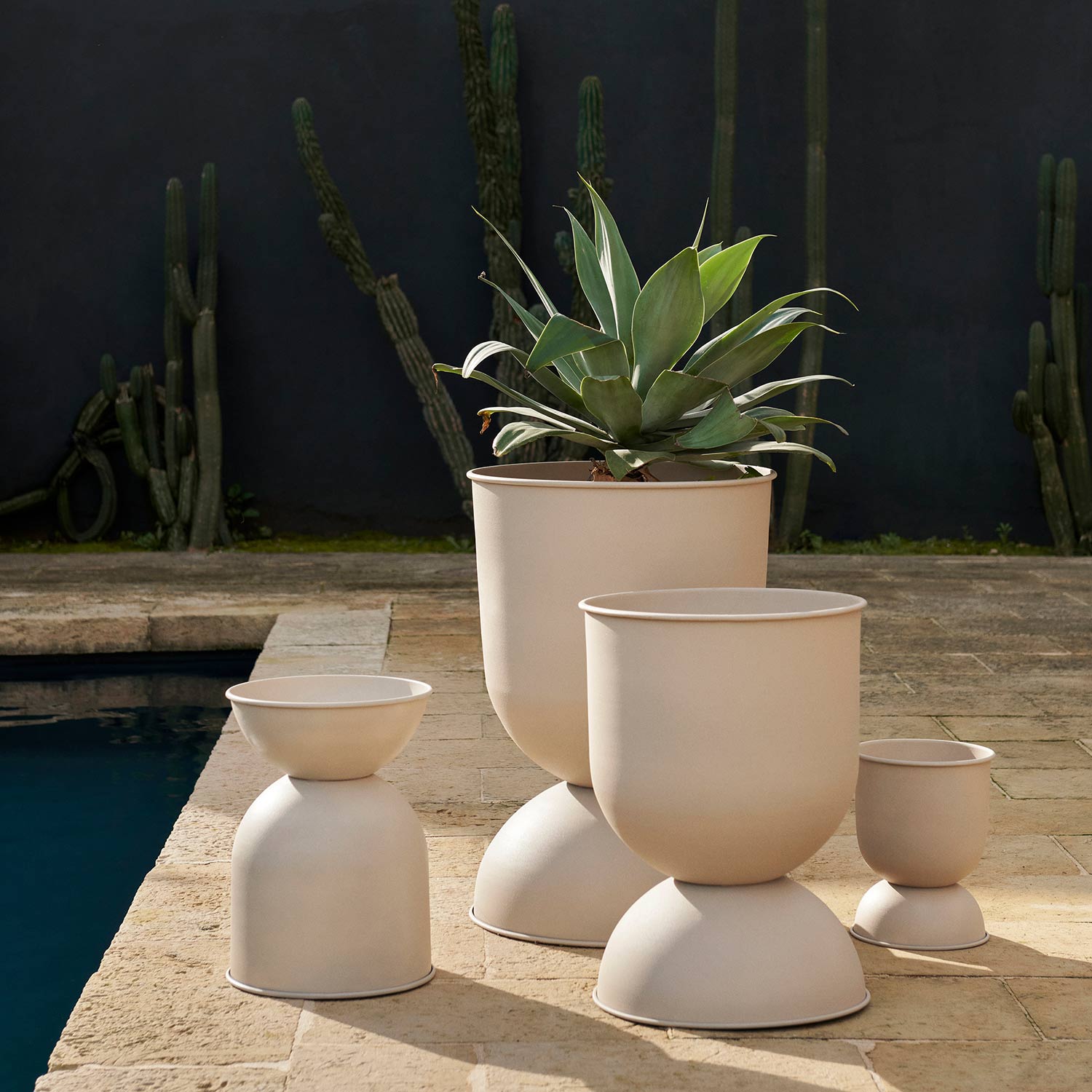 Hourglass Pot ferm Living uebersicht cashmere pool 90871