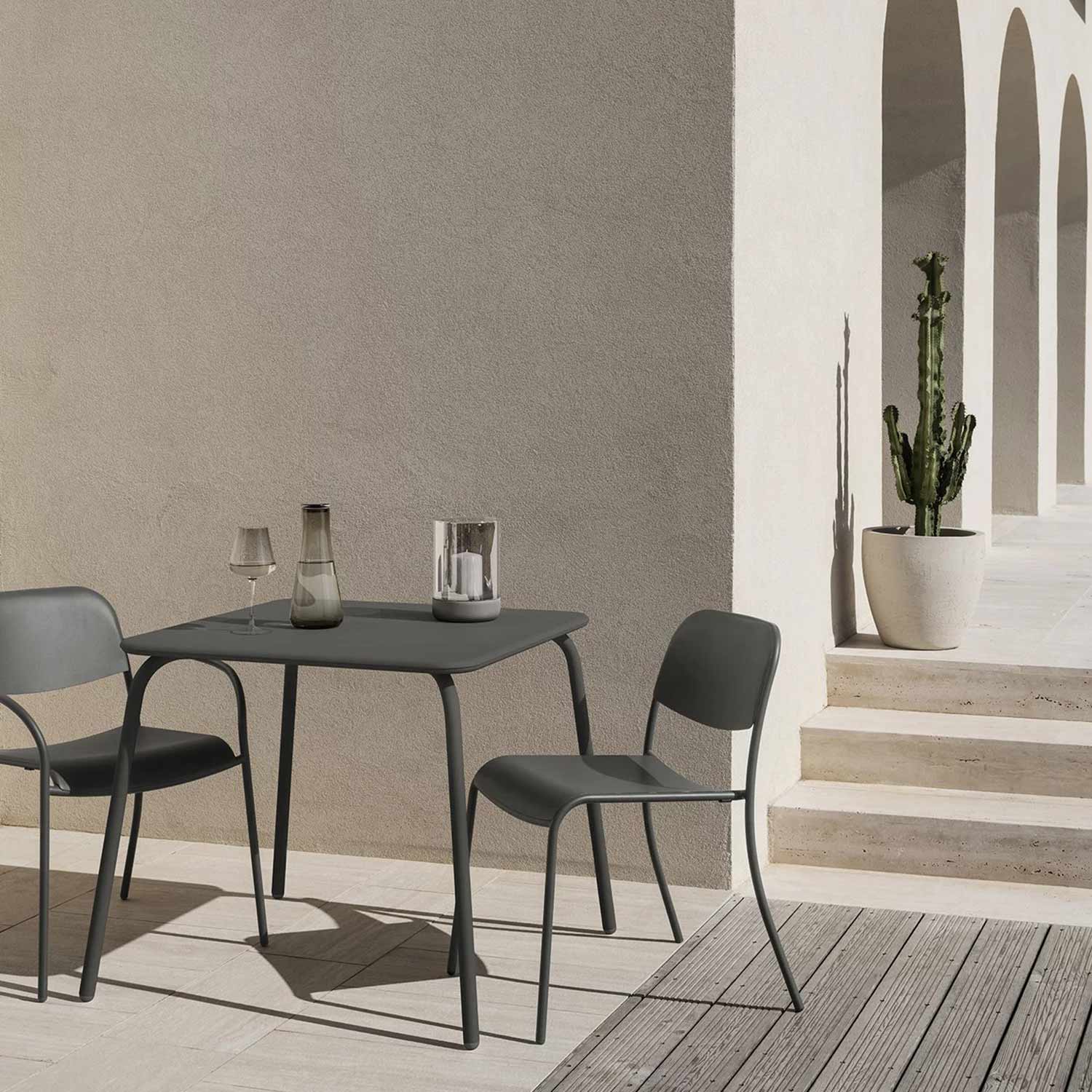 blomus yua stuhl granit grey terrasse 100212