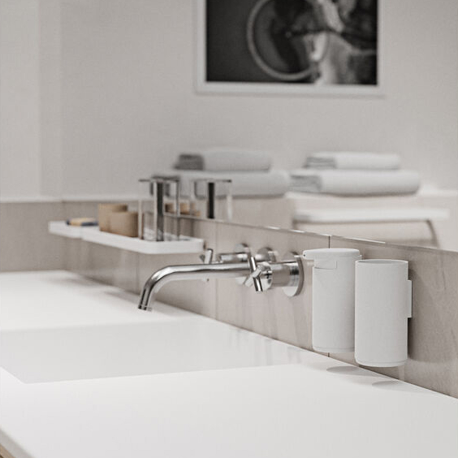 Zone Denmark Rim Zahnbuerstenbecher Wand weiss Ambiente 2 104973