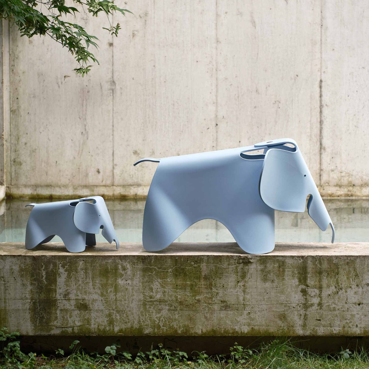 Vitra - Eames Elephant RE himmelblau