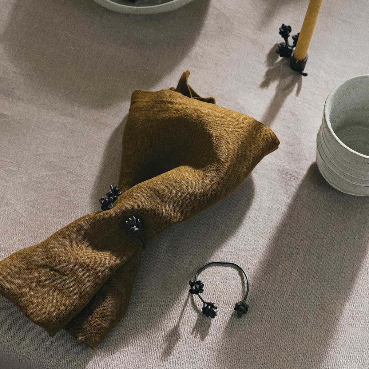 serviettenring schwarz forest ferm living 91764