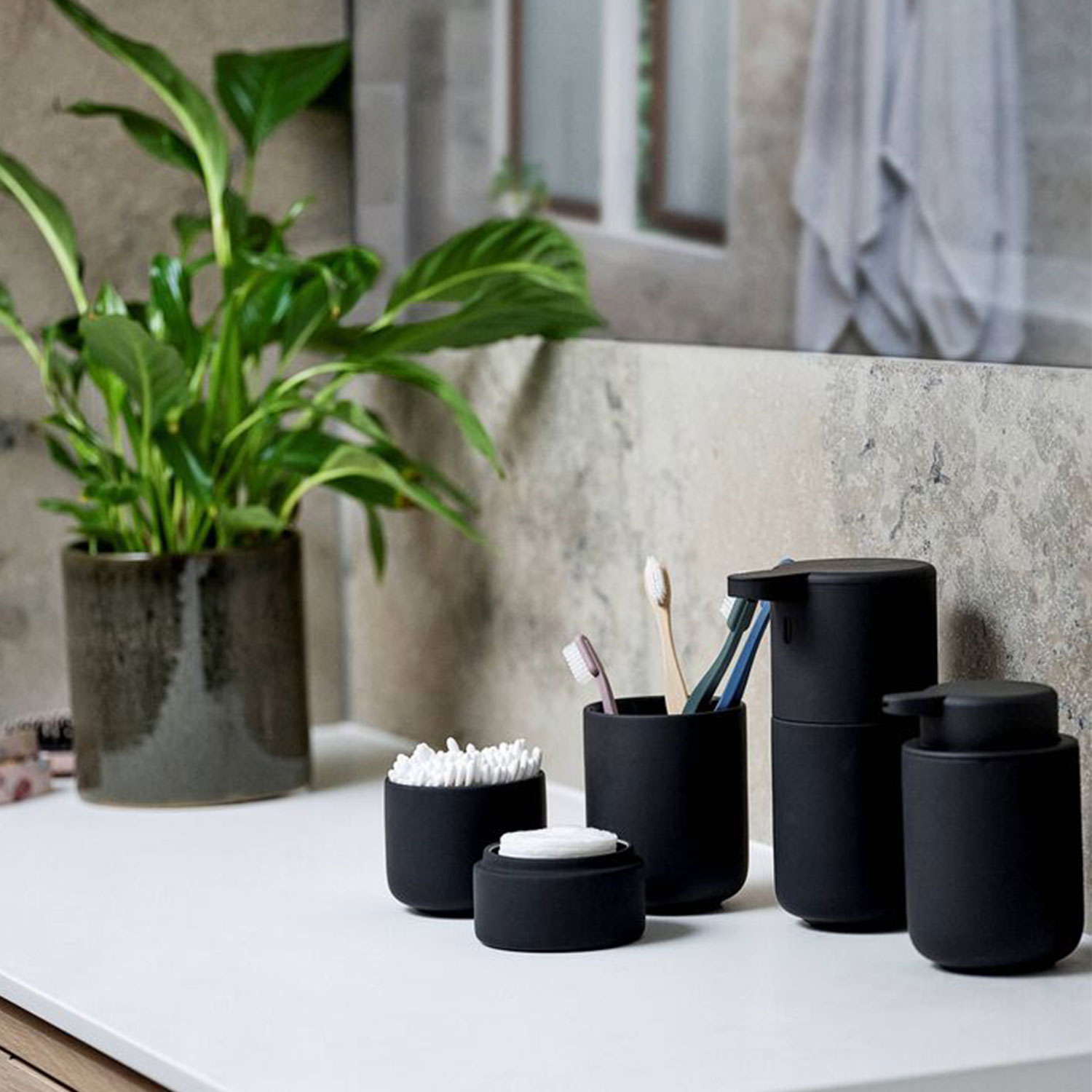 Zone Denmark Ume Gefaess mit Deckel Ambiente 105408