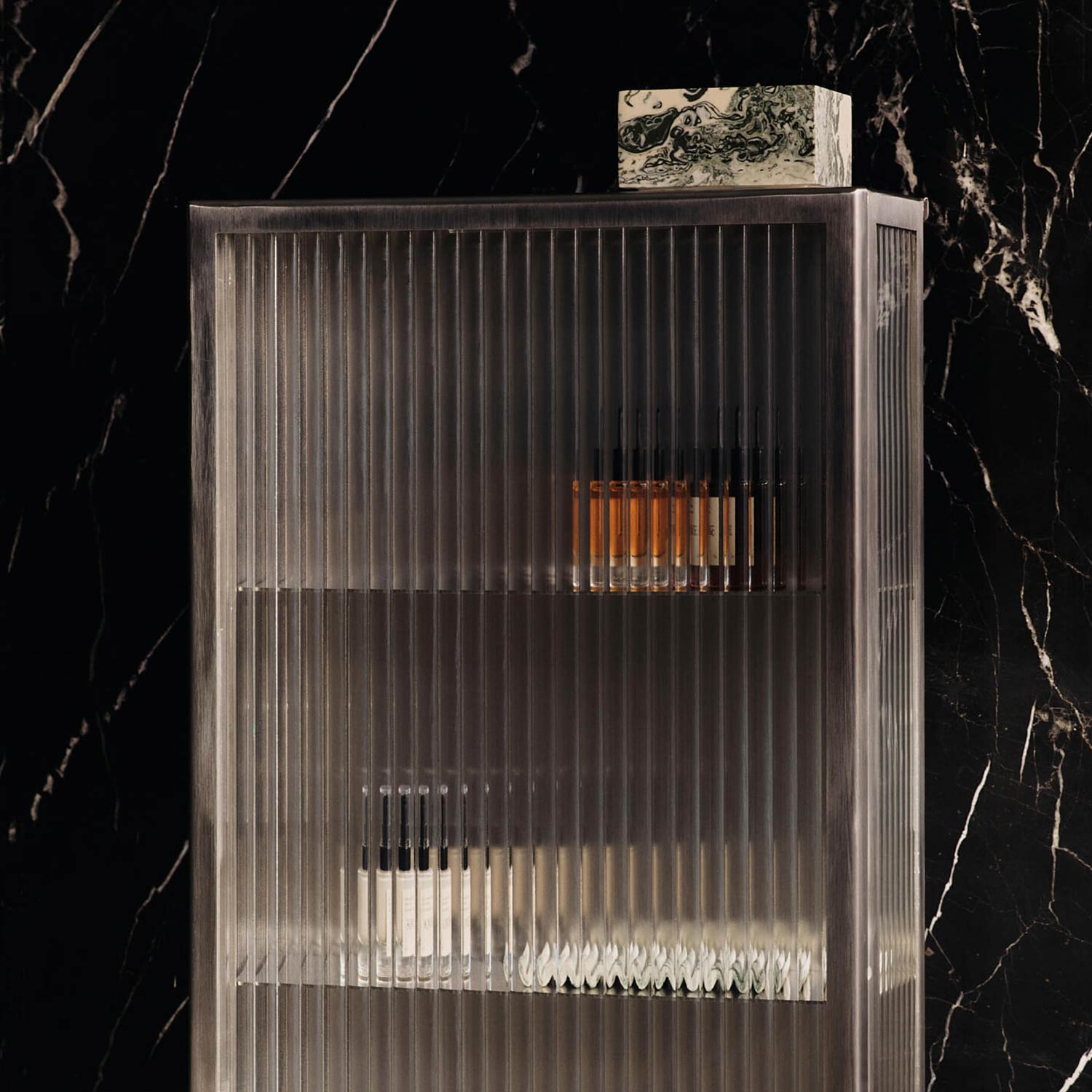 Ferm Living - Haze Wandschrank 35x60cm schwarz