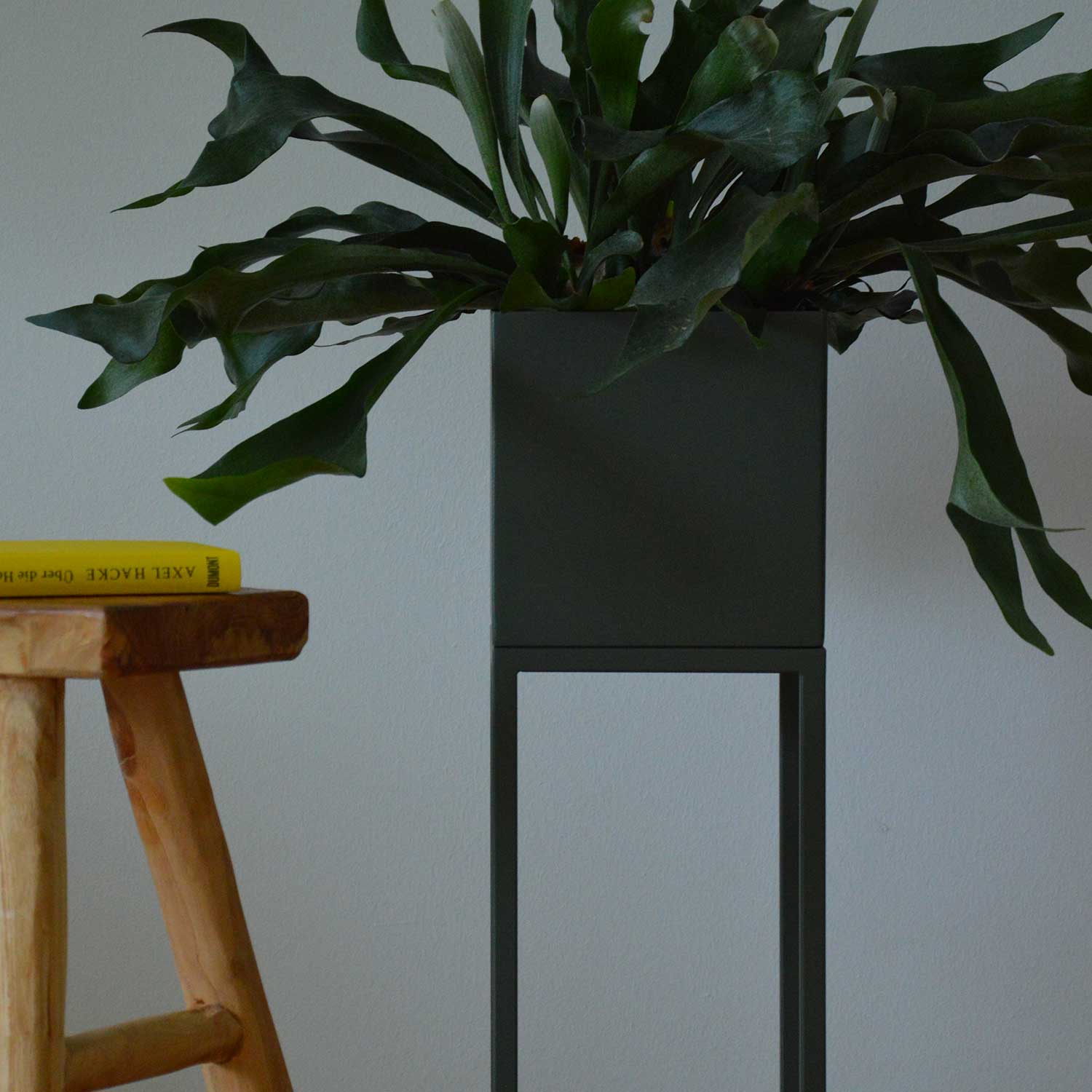 Jan Kurtz - PODZ Pflanzkübel 20x20x65 cm zinkgelb