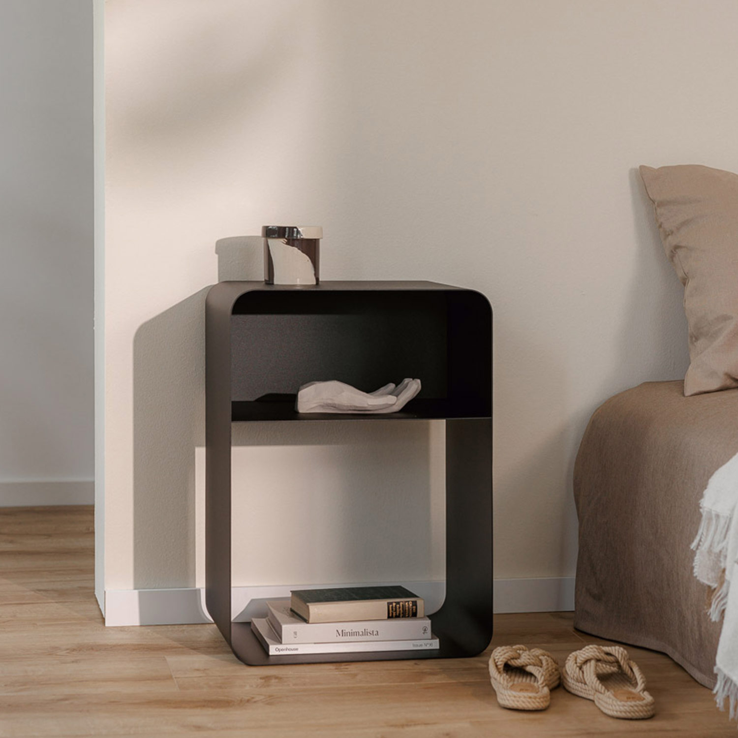 Metallbude - Damio Nachttisch schwarz