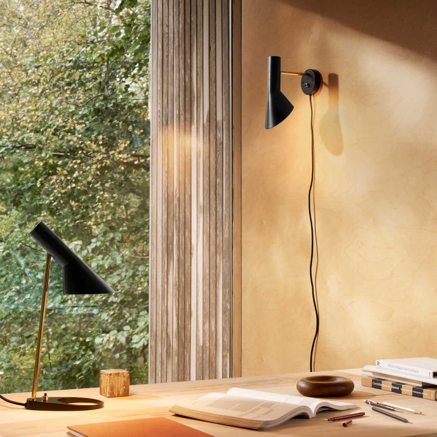 Louis Poulsen - AJ Wandleuchte Black