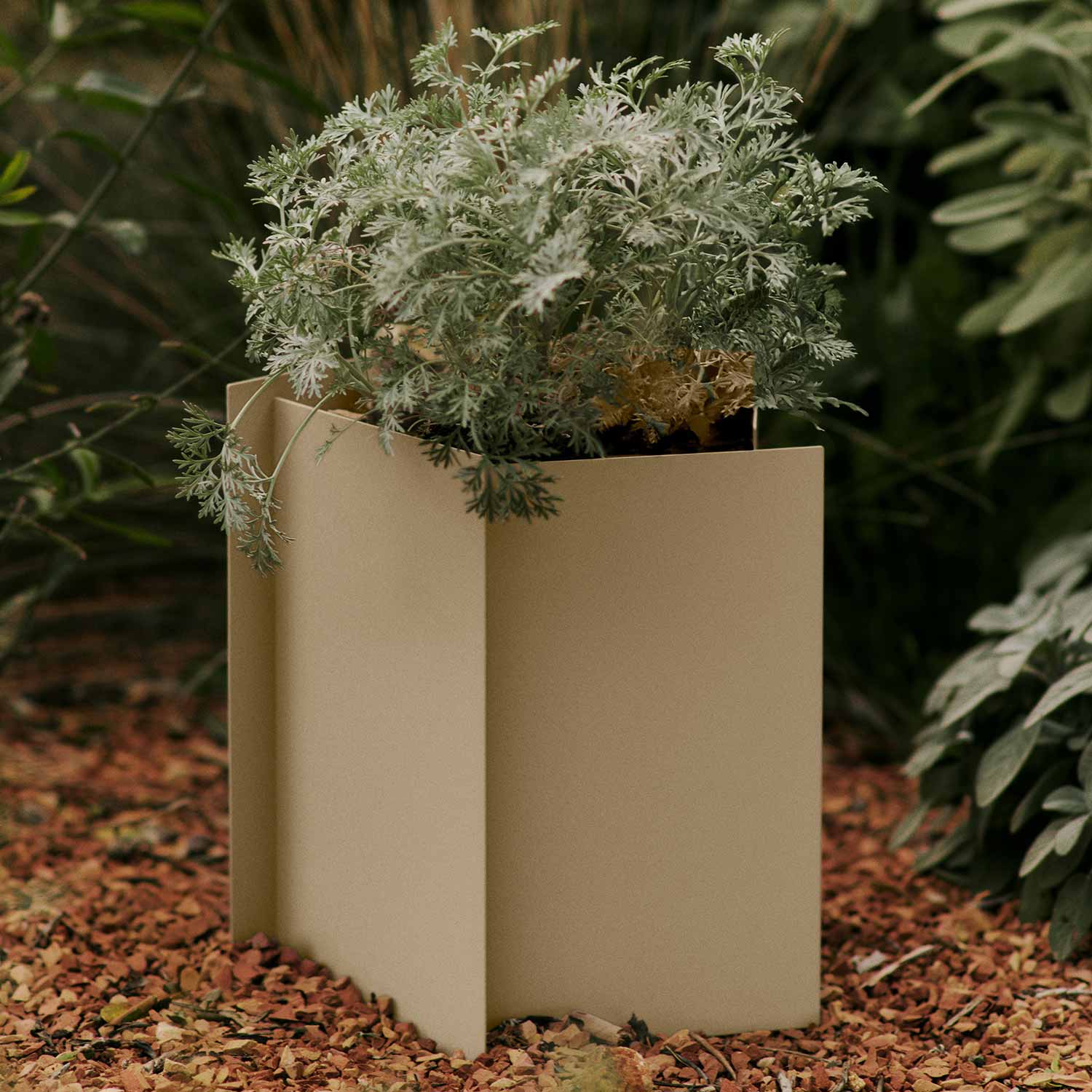 Ferm Living - Fragma Pflanzgefäß small cashmere