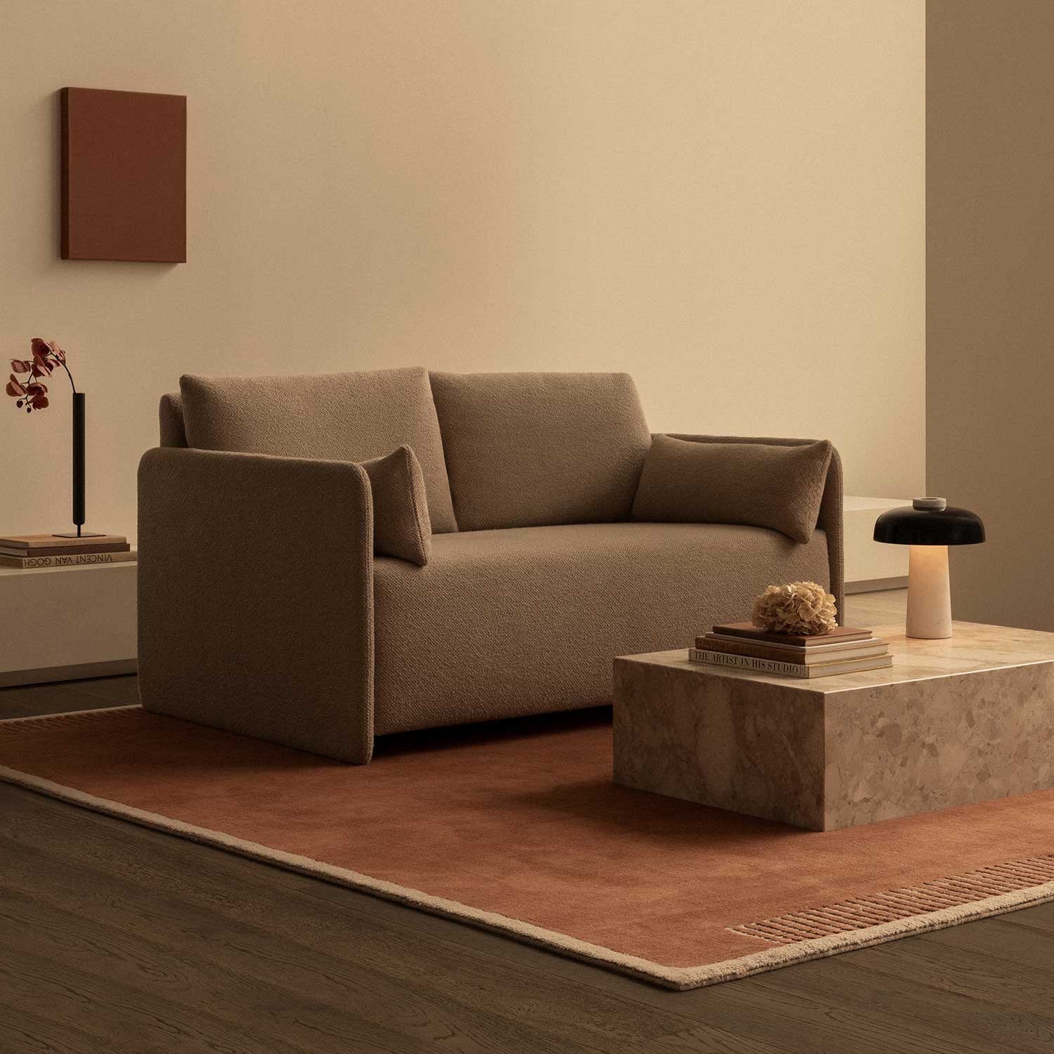 audo duomo teppich terracotta mit sofa 105901