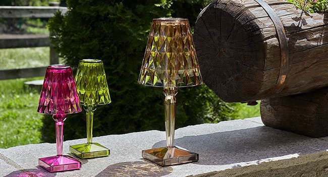 Kartell Battery Tischleuchte Battery Big draußen verschiedene Farben