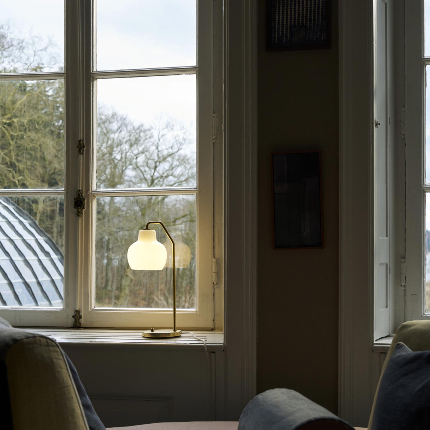 Louis Poulsen - VL Ring Crown Tischlampe brass/opal