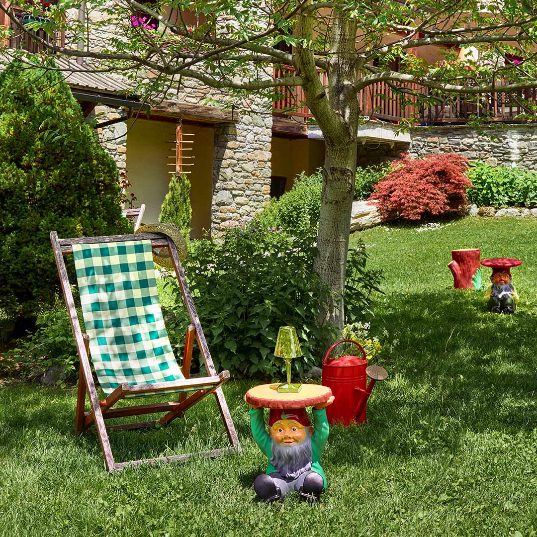 kartell attila napoleon hocker outdoor 73585