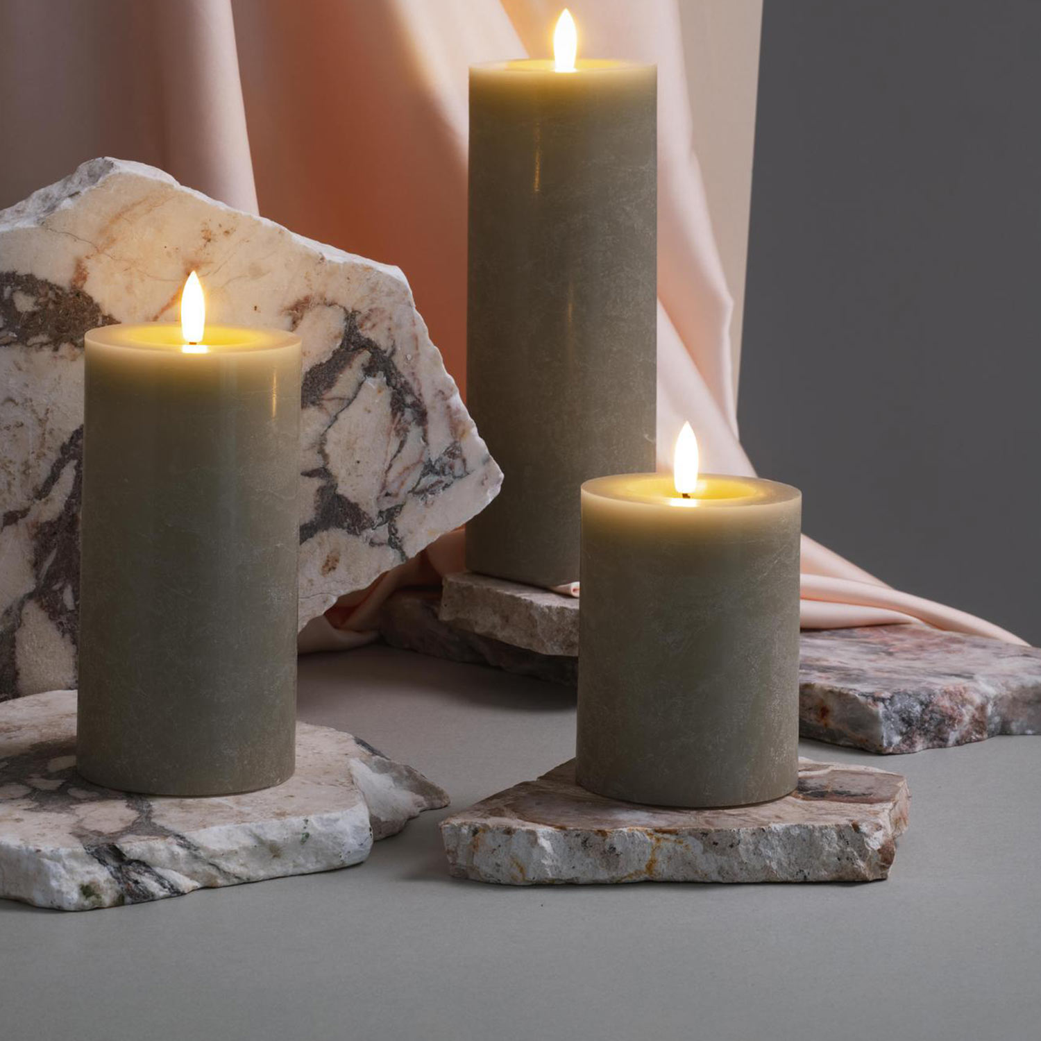 Moods&More - LED-Stumpenkerze Ø74x150mm classic white