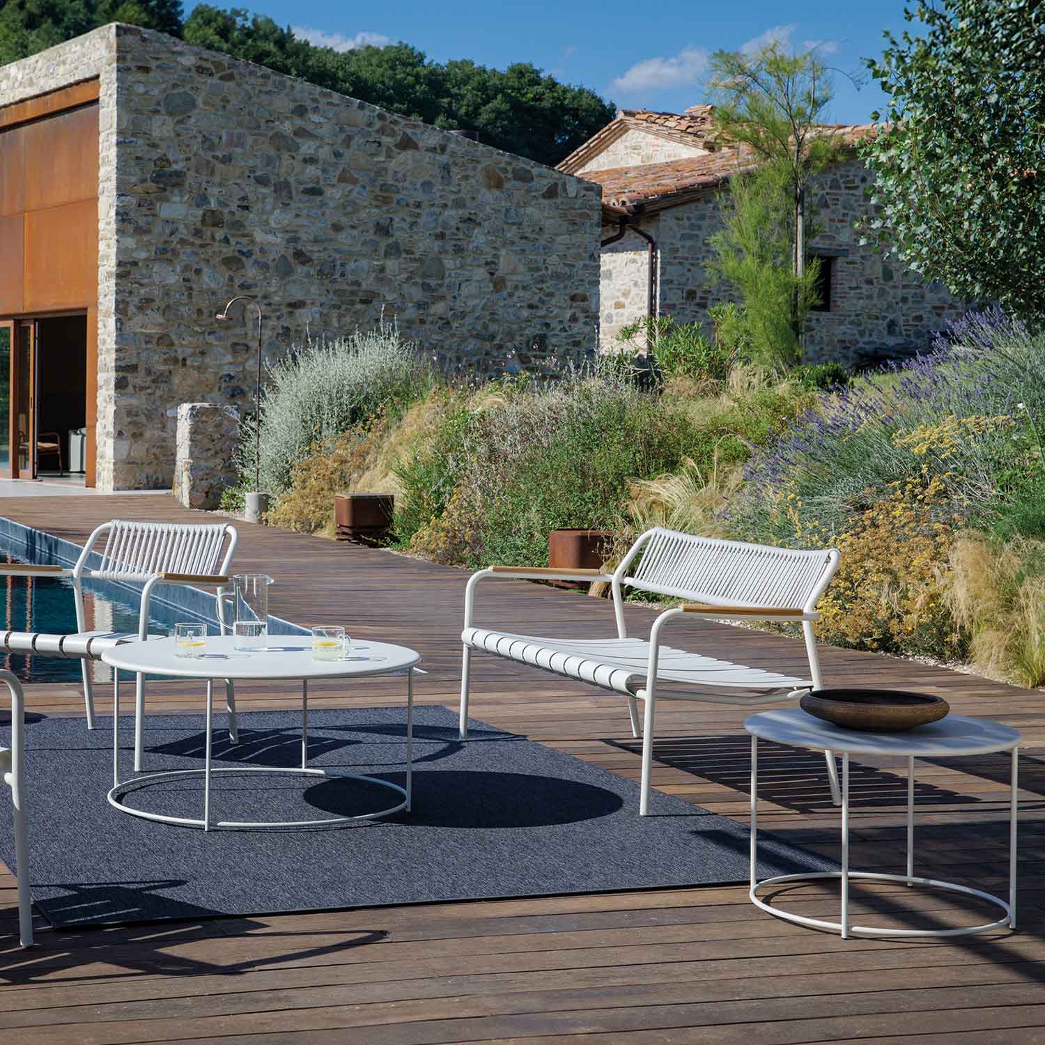 Vermobil - Daisy Couchtisch rund Ø 60 cm terracotta