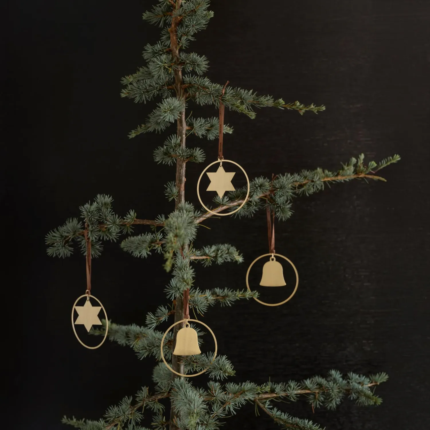 blomus - KITAI Weihnachtsschmuck Sterne 4er-Set gold