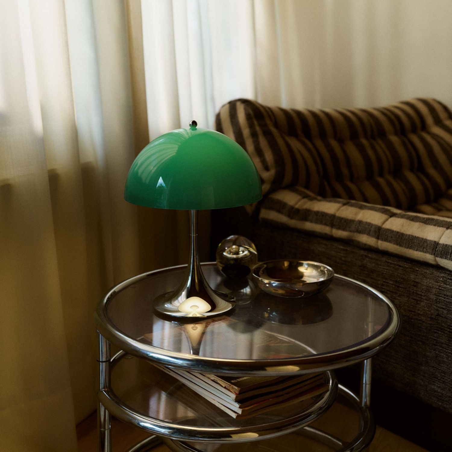 Louis Poulsen - Panthella 250 Tischleuchte opal weiß