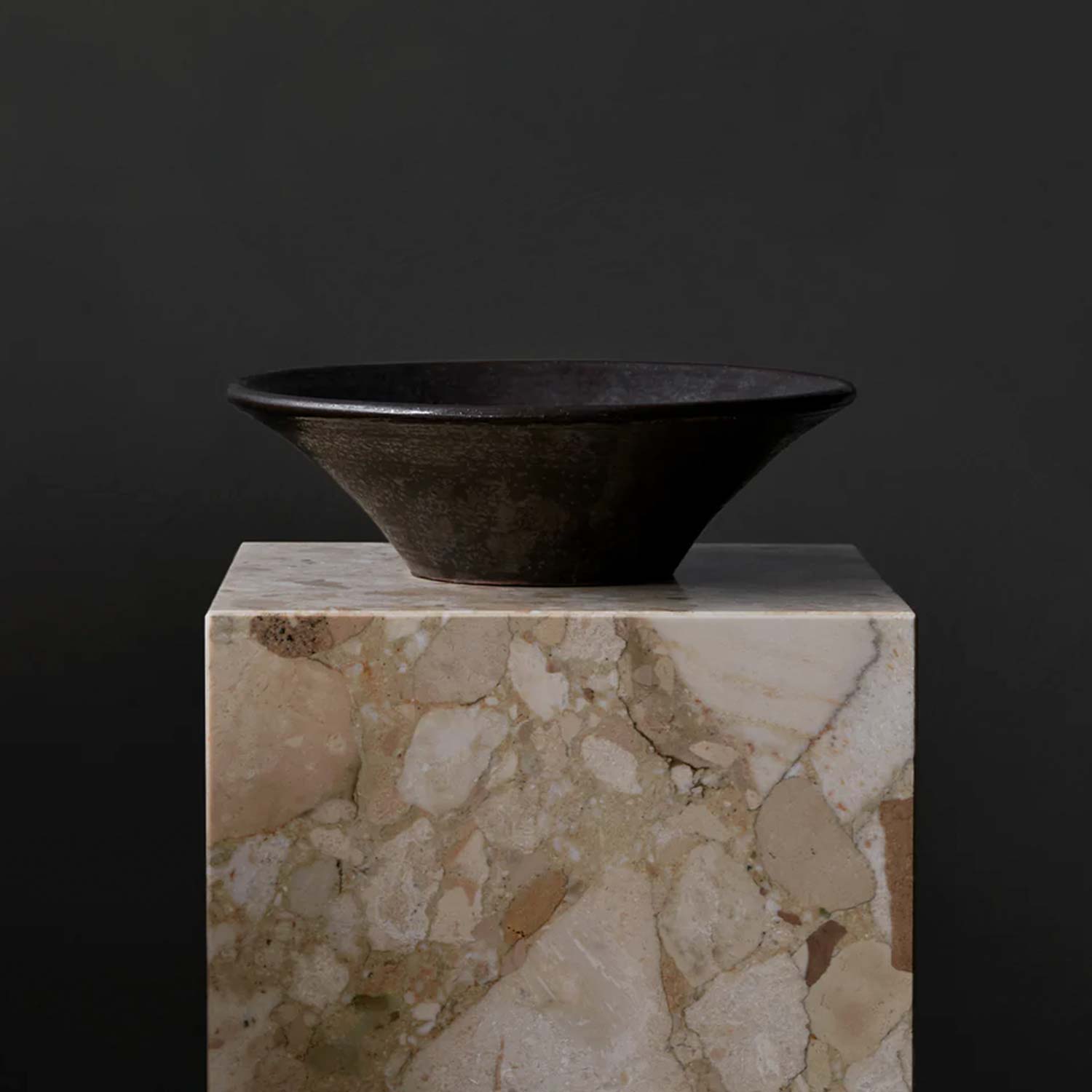 Audo - Plinth Podium cube sand