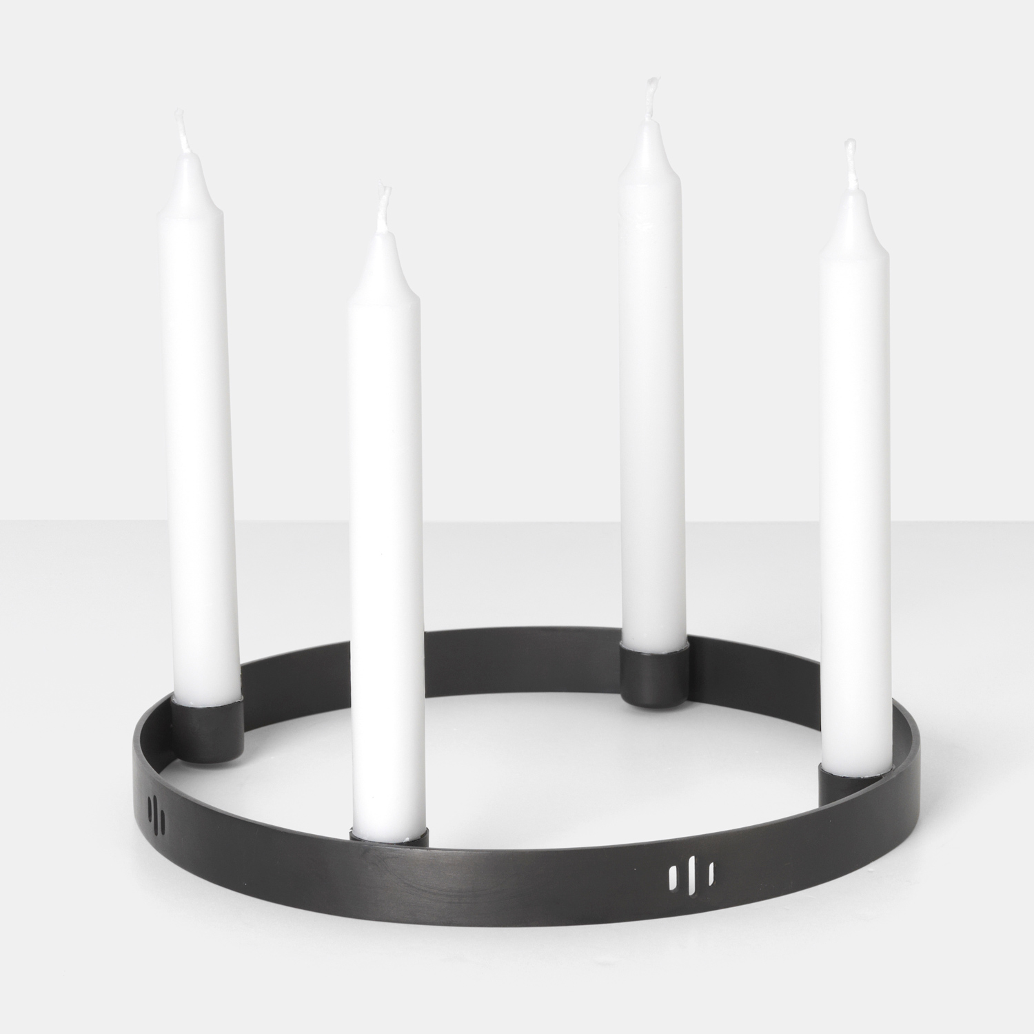 ferm living Candleholder circle black Brass small 5757