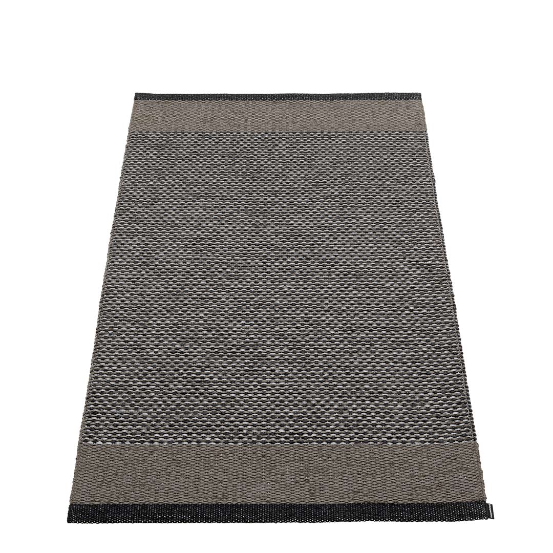 pappelina edit teppich black charcoal 70cm 86550