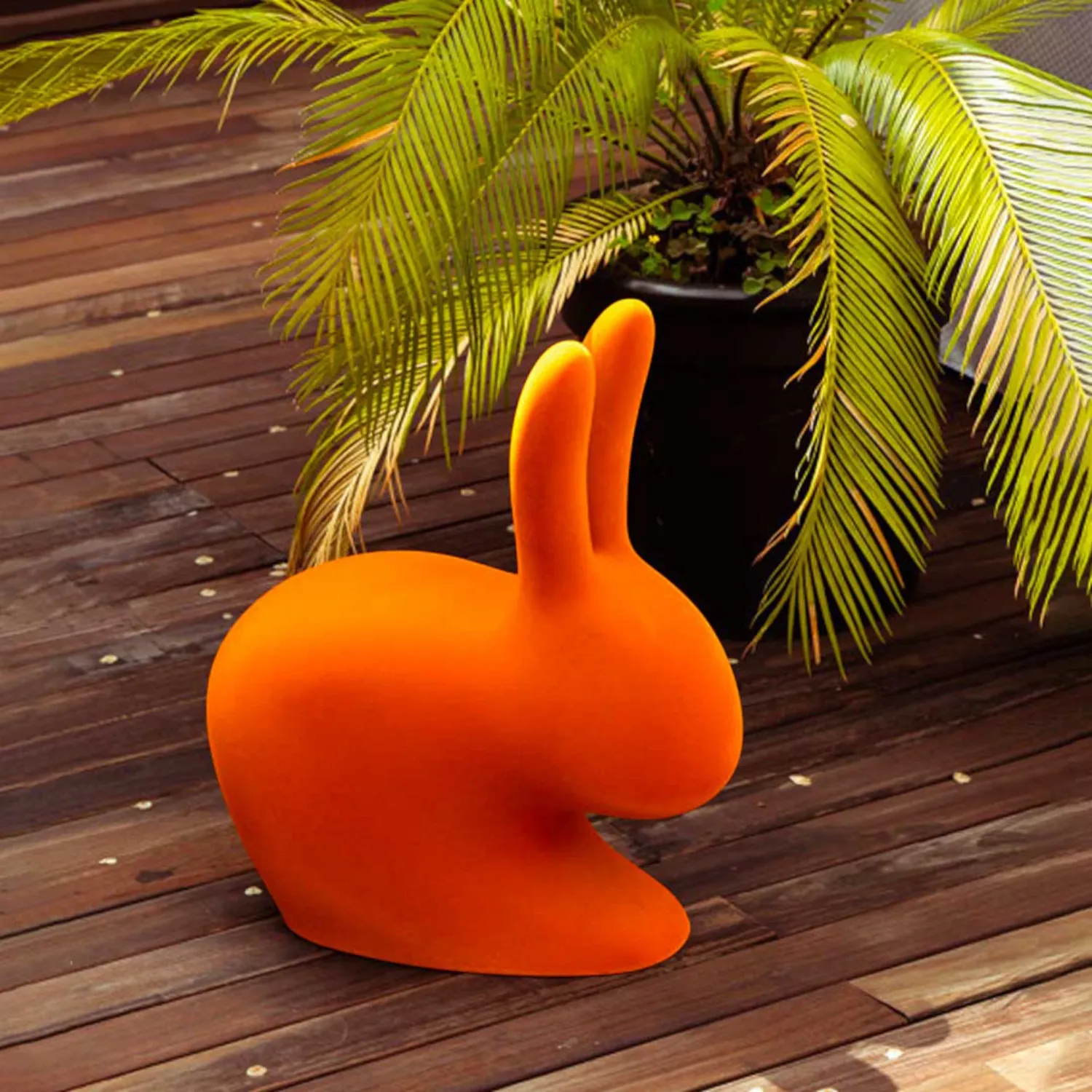 Qeeboo - Rabbit Stuhl Baby Velvet Finish orange