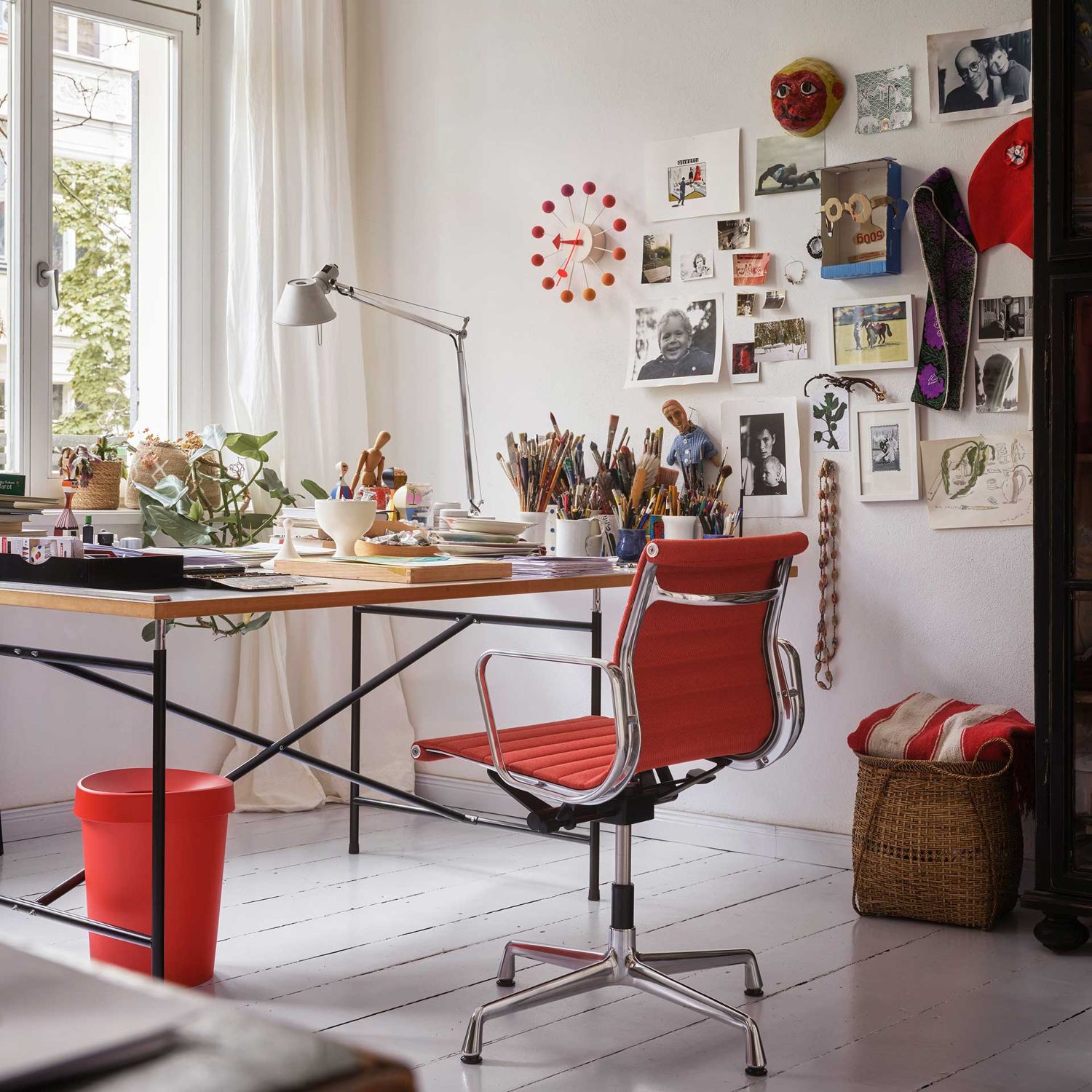 Vitra - Happy Bin RE Papierkorb small poppy red