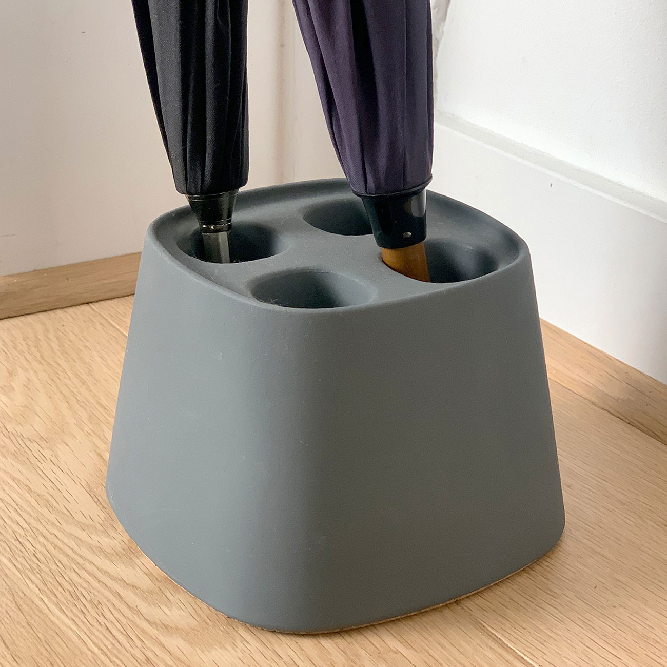 authentics BUCO schirmstaender mit zwei schirme 106663