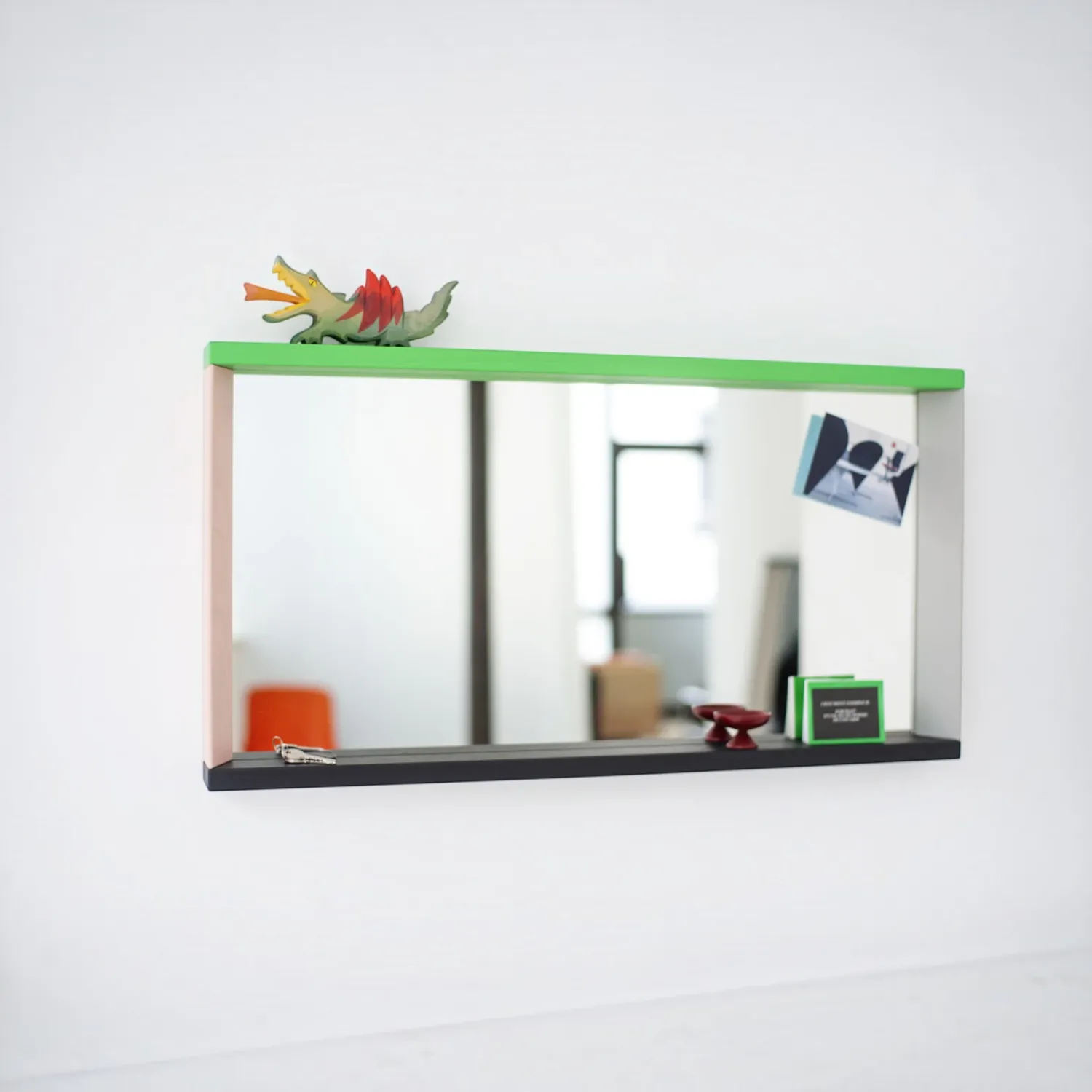 Vitra - Colour Frame Spiegel grün/pink medium