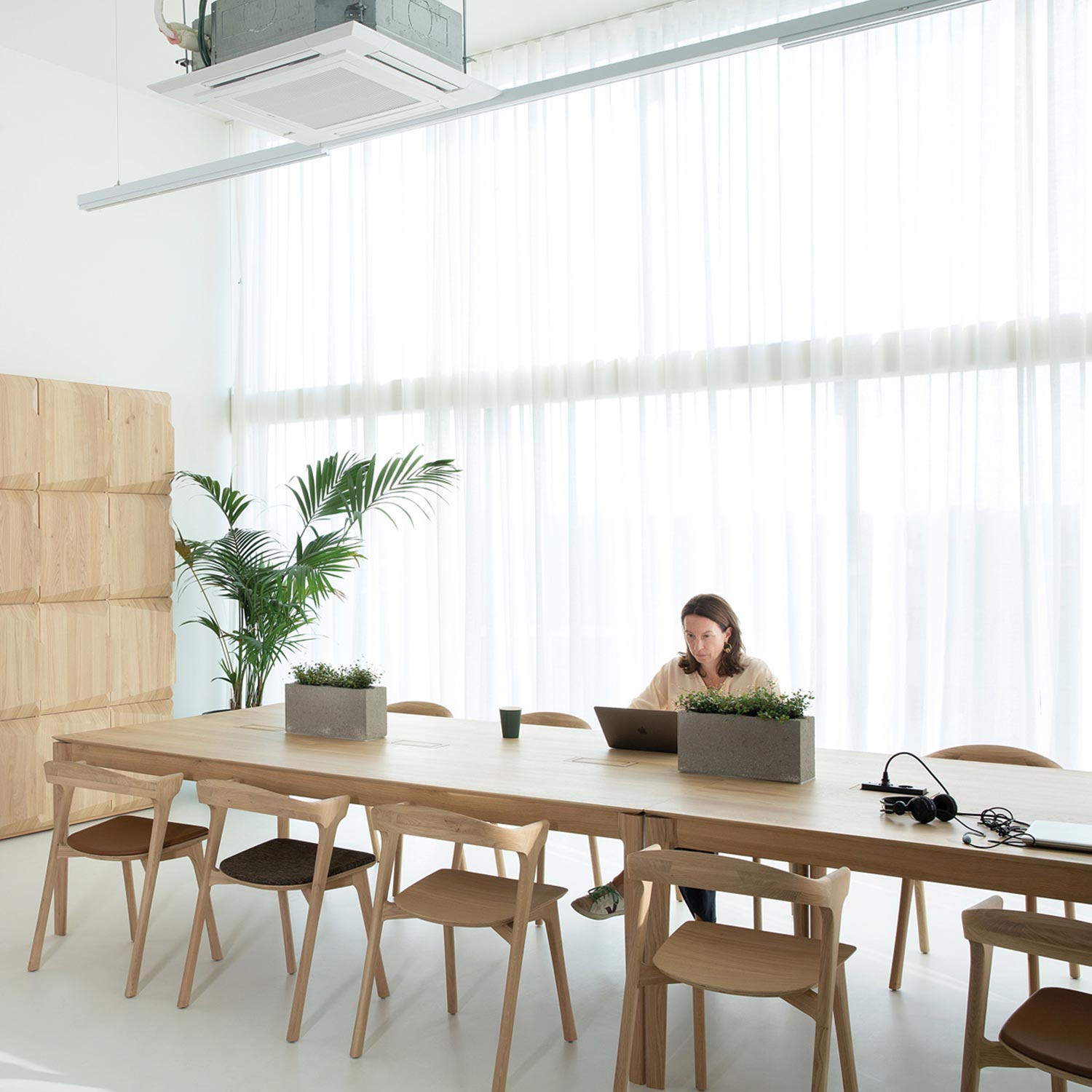 ethnicraft bok cowork schreibtisch ambiente arbeiten 84339