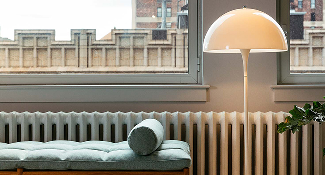 Louis Poulsen Panthella Stehlampe