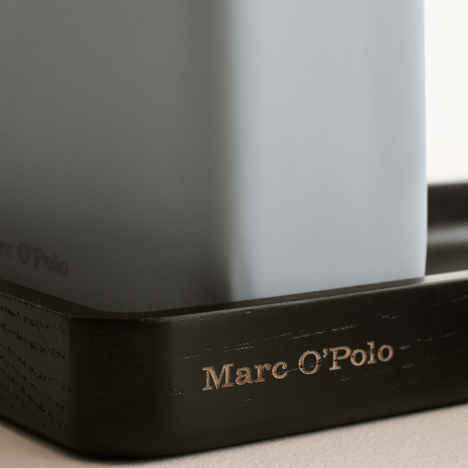 the edge tray schwarz detail marco polo 76789
