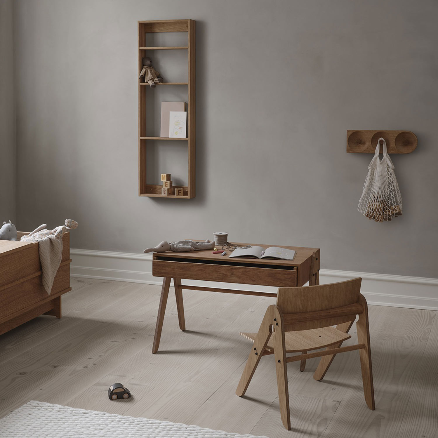 we do wood solid hook 69077