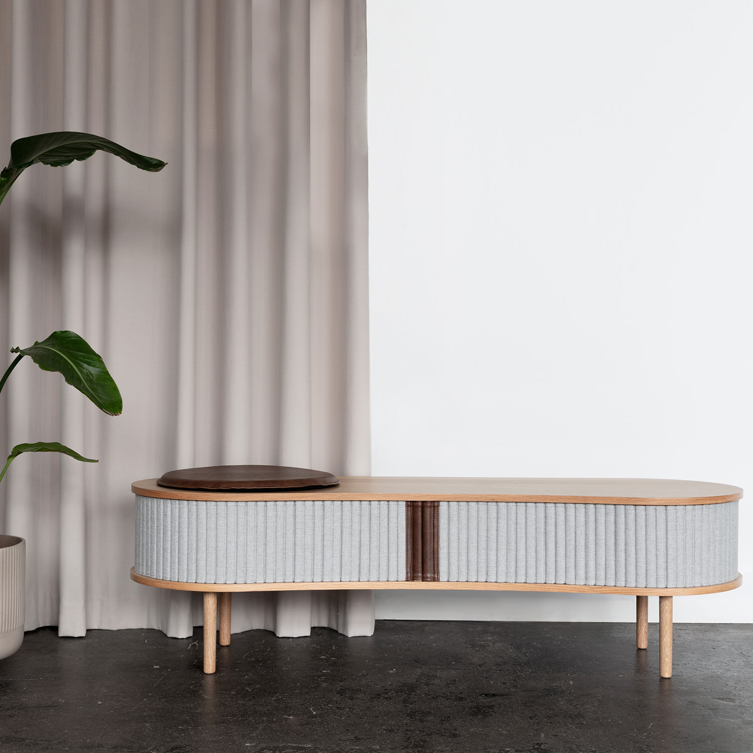 tv bank umage audacious 80904