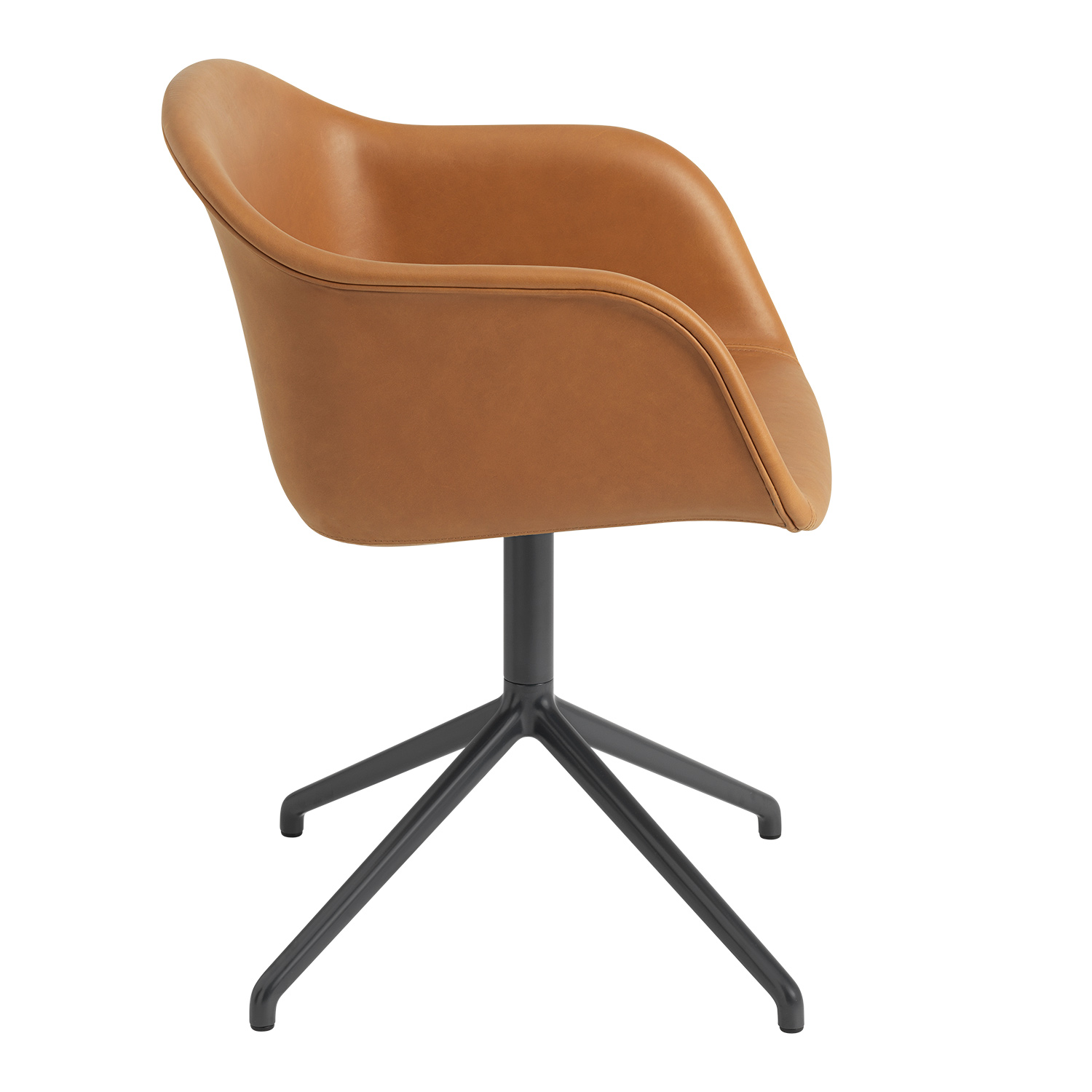 muuto seitlich fiber chair drehstuhl leder cognac 53807