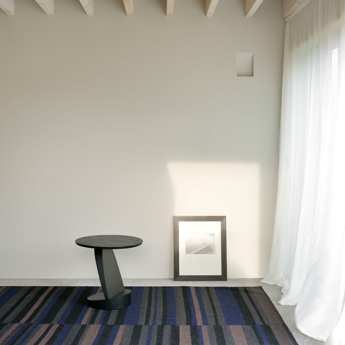 10185 oblic teak ethnicraft beistelltisch lifestyle hell 92009