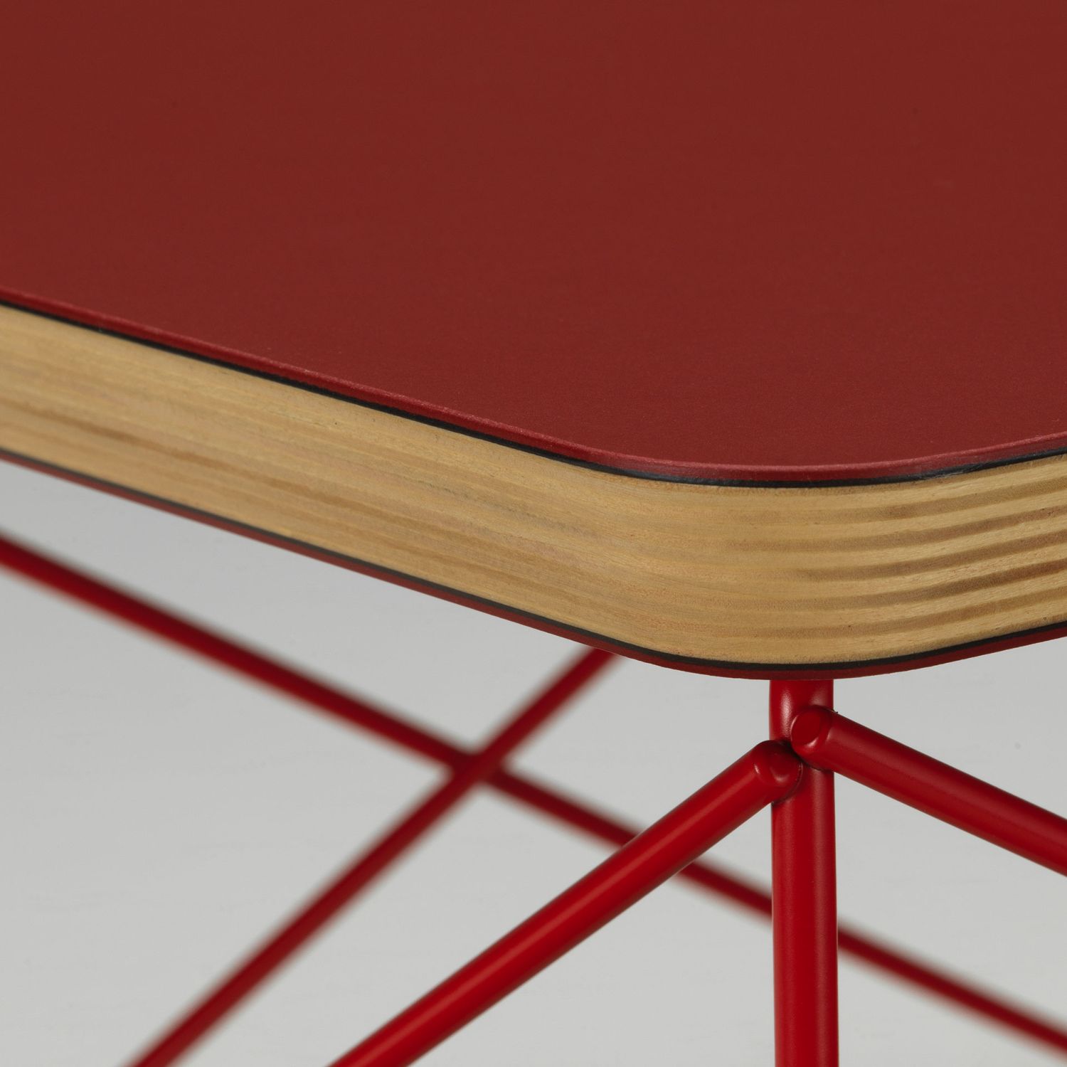 Vitra - Occasional Table LTR Linoleum dark brick/classic red