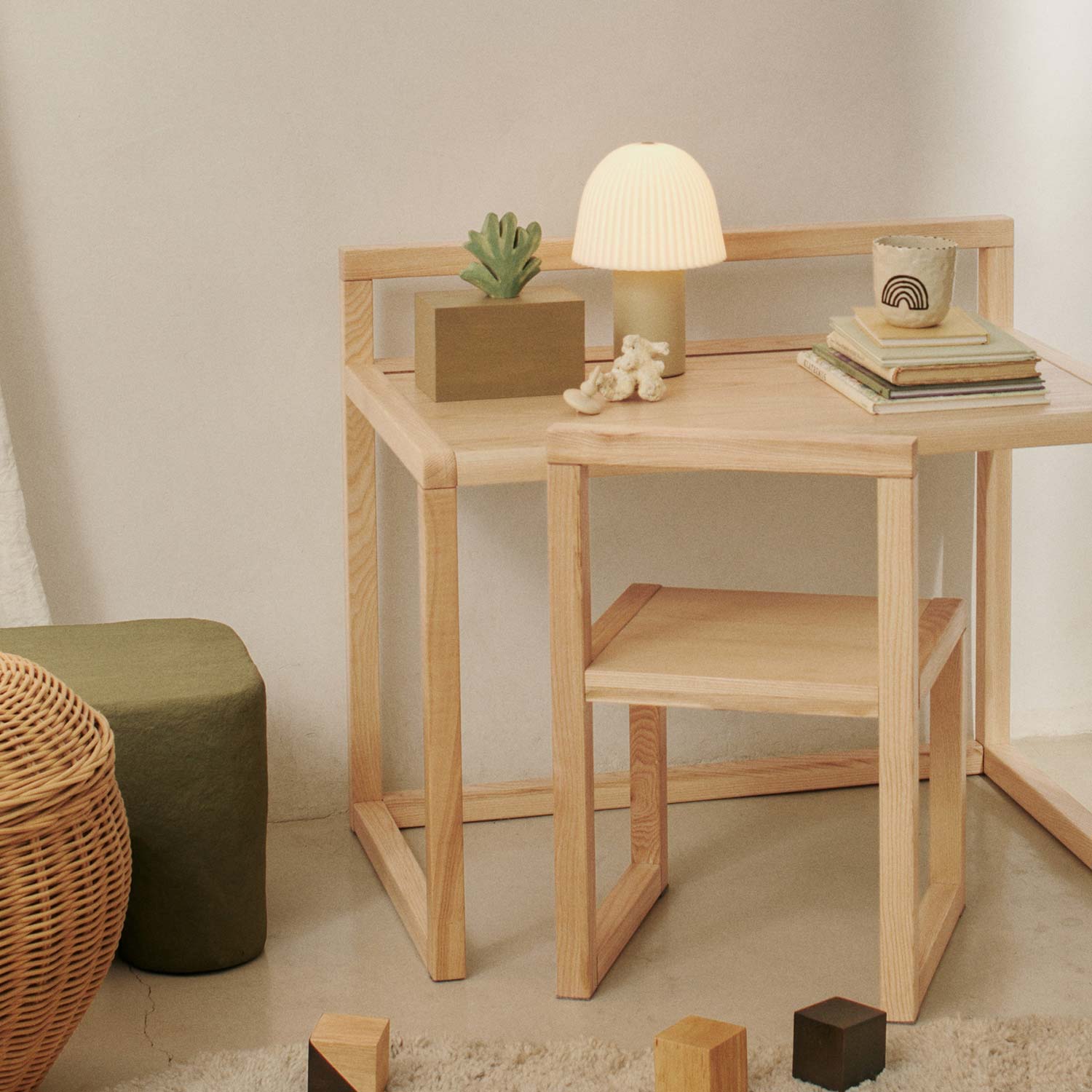 Ferm Living - Frill tragbare Leuchte cashmere/white