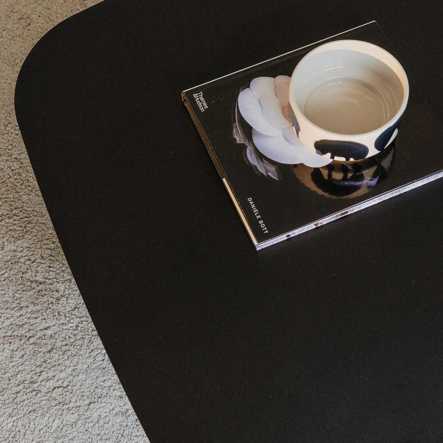 metallbude livia couchtisch schwarz wohnzimmer close up tischplatte 96946