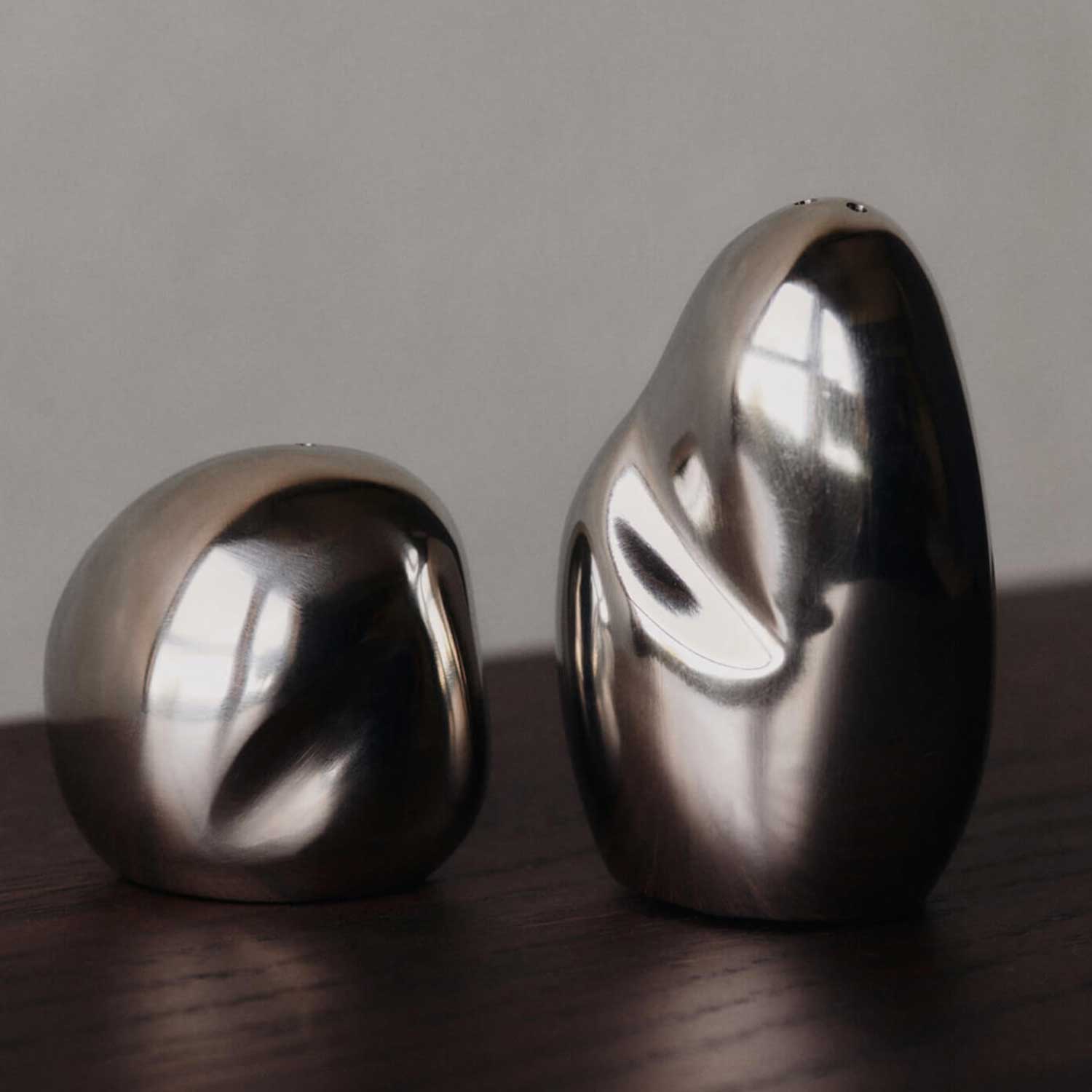 Ferm Living - Orevo Salz- und Pfefferstreuer