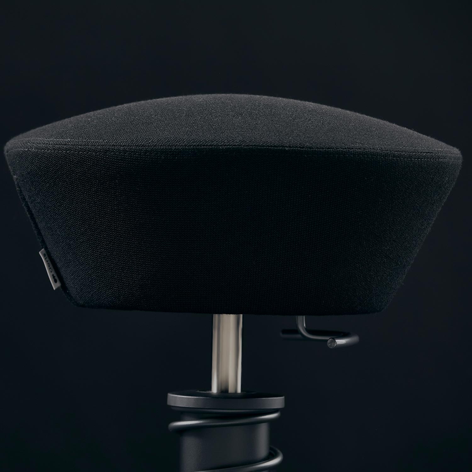 aeris swooper stuhl schwarz feder 69099