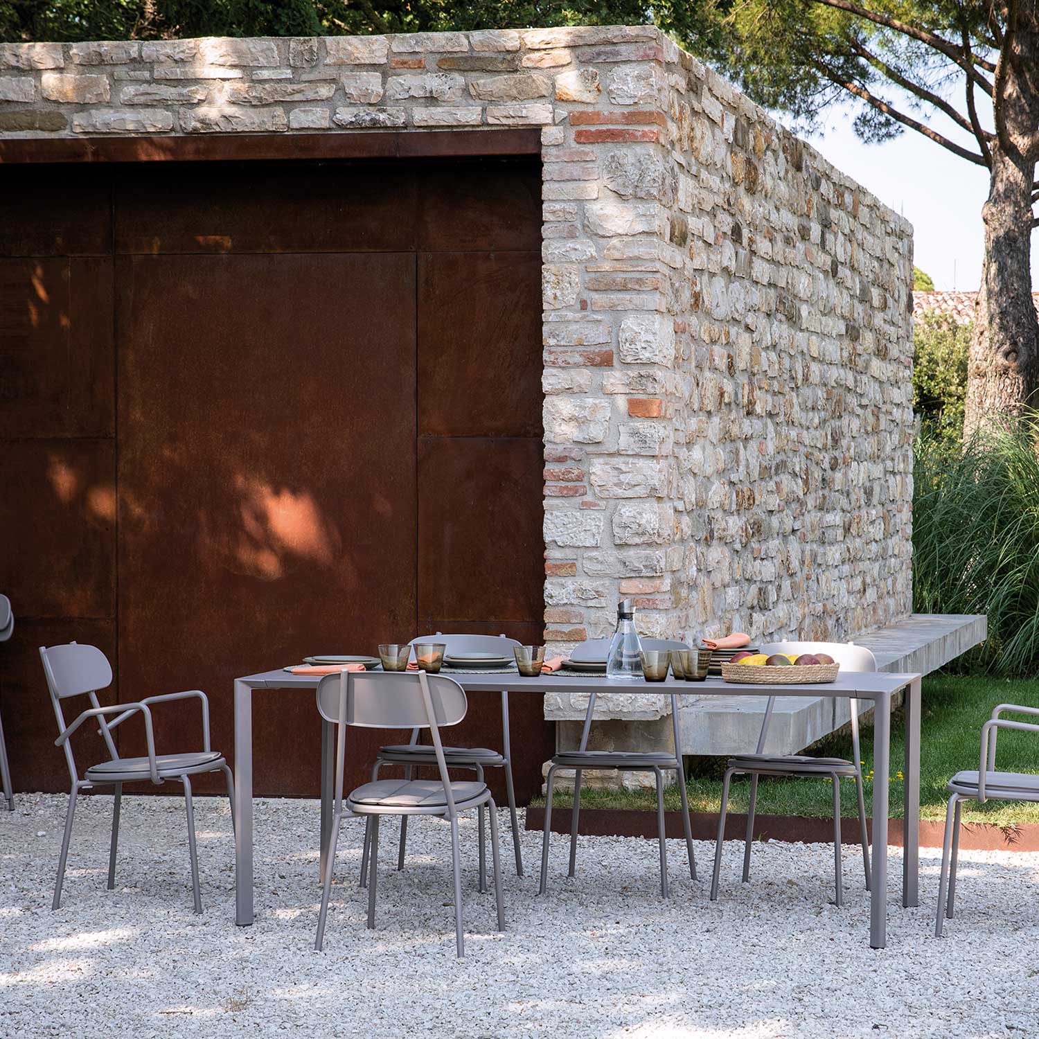 Vermobil - Fox Tisch 140x90 cm schlamm