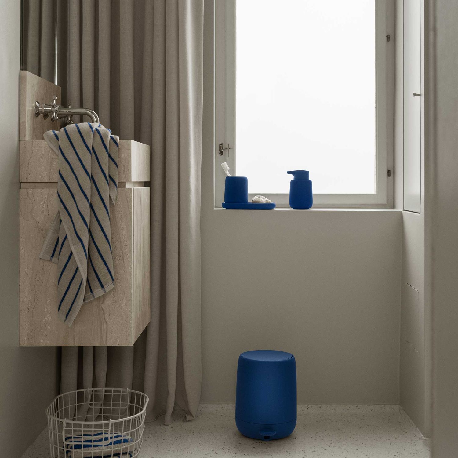 blomus - SONO Seifenspender magnet