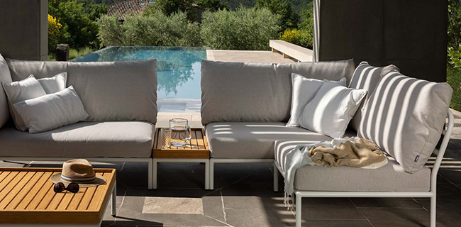 HOUE Loungesofa Level 2 muted white vor Pool