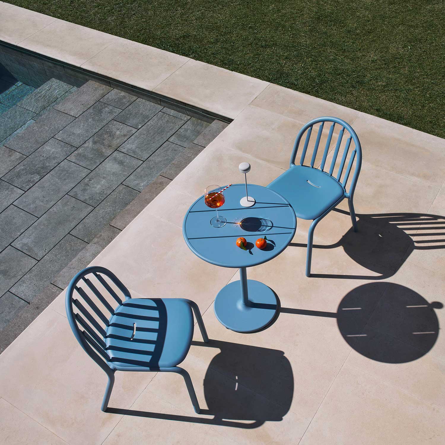 Fatboy - Fred's Outdoor Tisch rund 60 cm blue wave