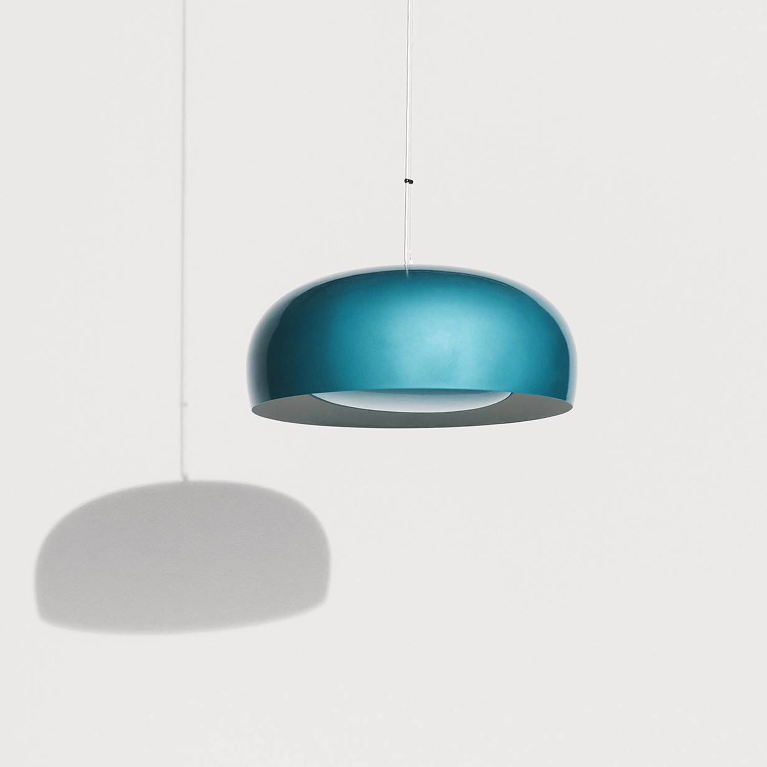 Brush large light blue