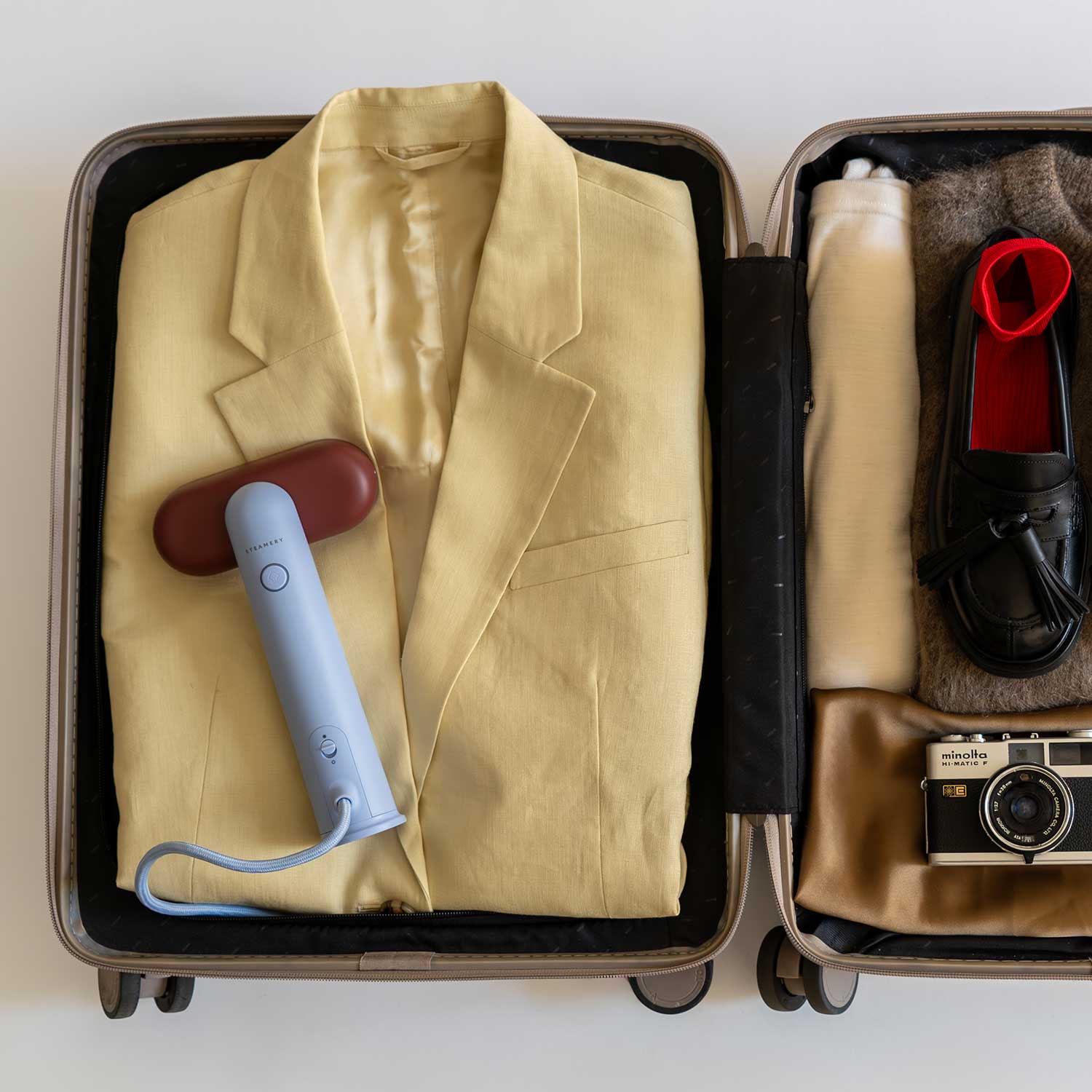 Steamery - Cirrus Lite Travel Steamer sky & terra