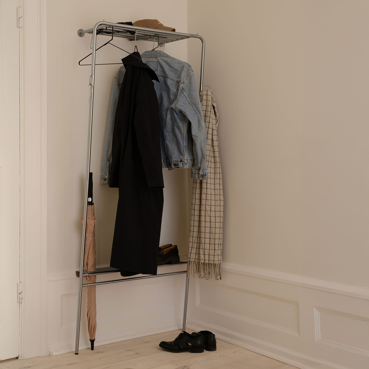 UMAGE - Lean On Me Garderobe stahl