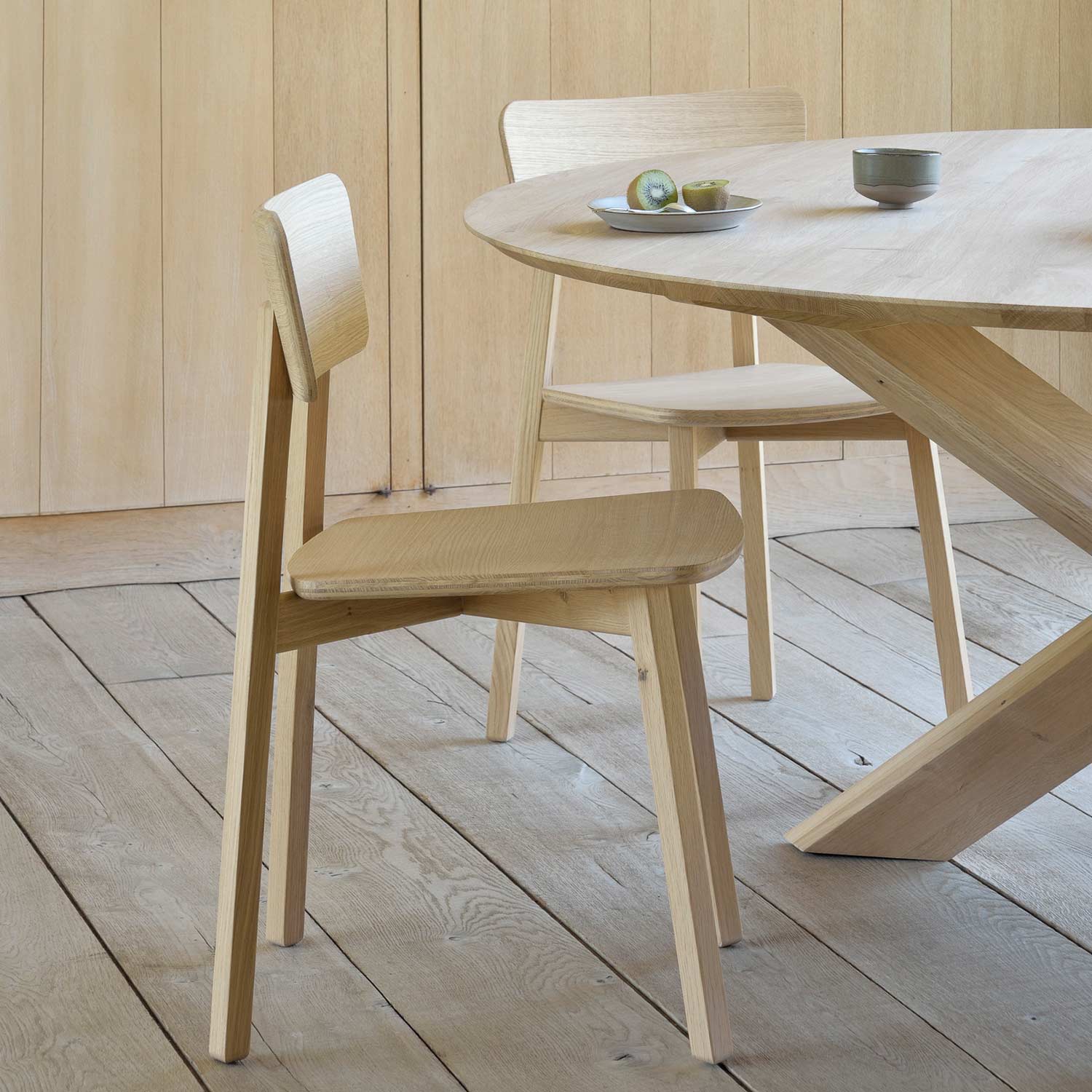 ethnicraft casale stuhl eiche ambeinte esszimmertisch 88237