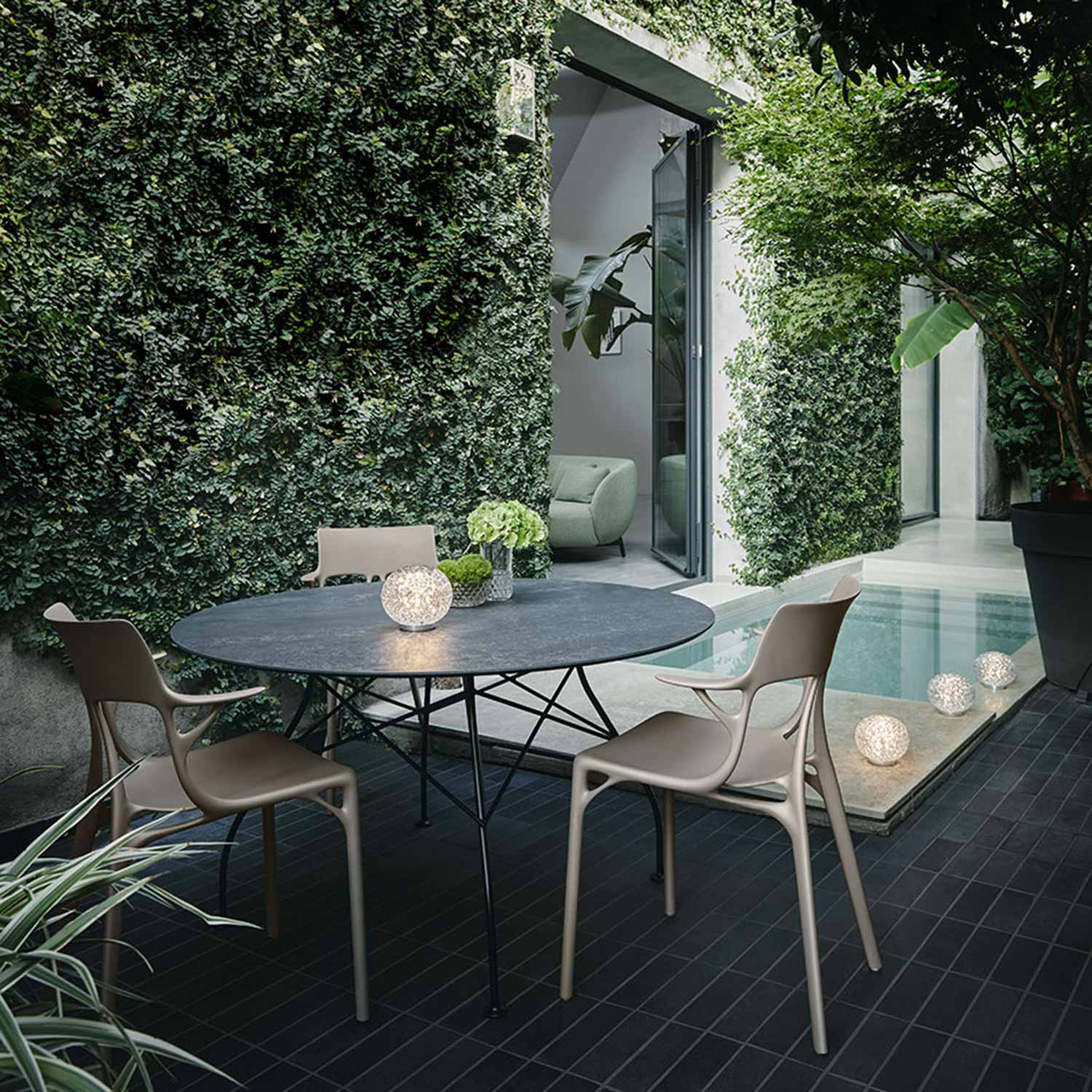 kartell glossy outdoortisch schwarz garten 91460