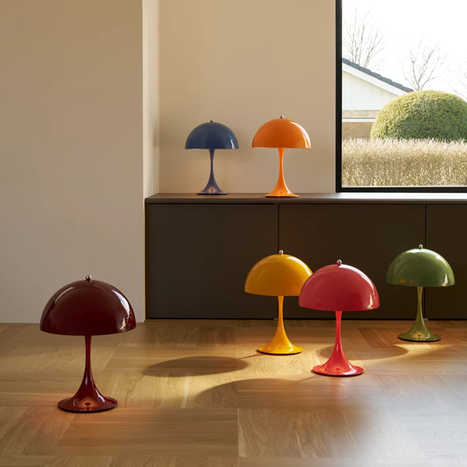 Louis Poulsen - Panthella 250 Tischleuchte opal beige