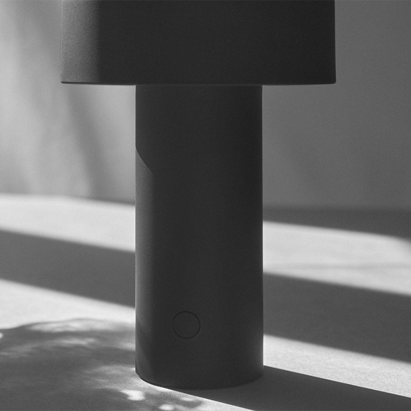 detail tischleuchte flos bellhop 87295